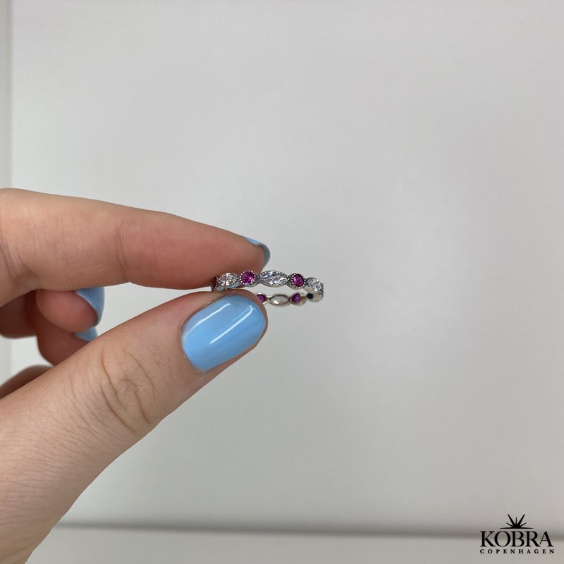 "Firenze" slv ring med lyserde og hvide sten