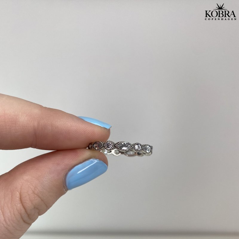 "Firenze" slv ring med hvide sten