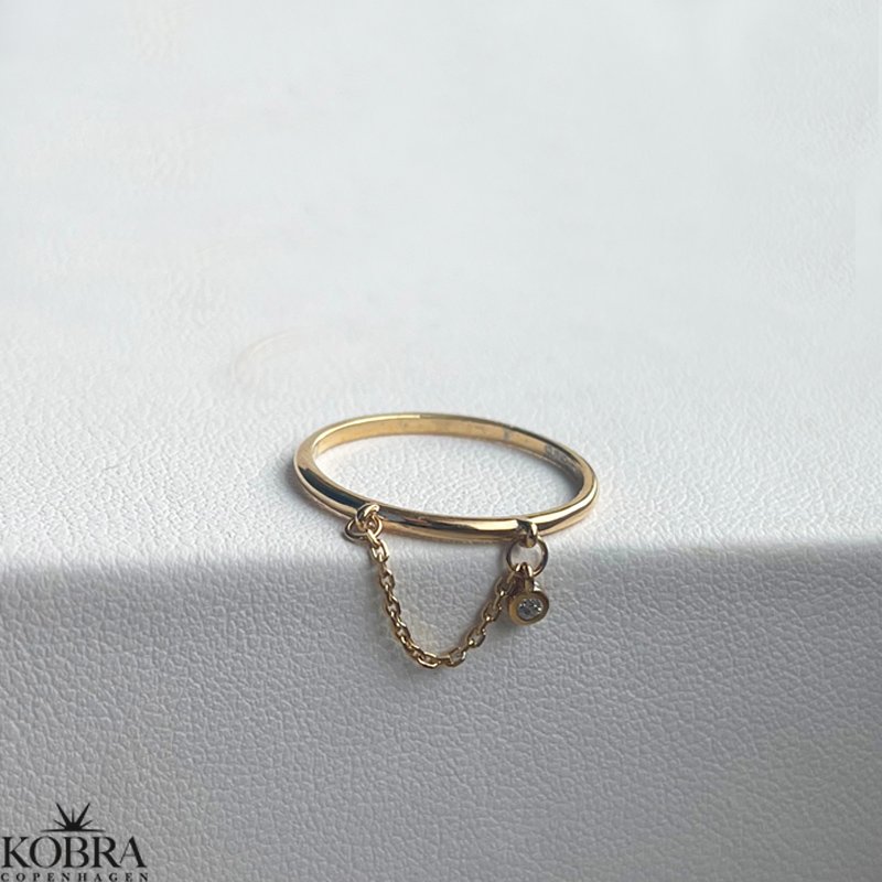 "Dani" forgyldt ring med kde og lille sten