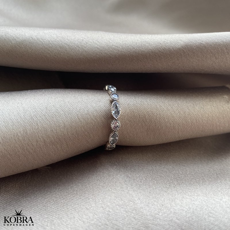 "Firenze" slv ring med hvide sten