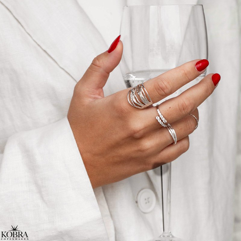 "Adine" slv ring med sten