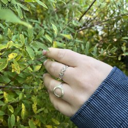 "Circus" hndlavet ring i sterling slv med lille rund cirkel