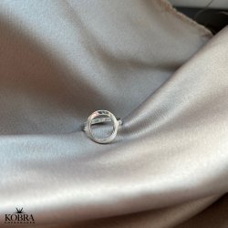 "Circus" hndlavet ring i sterling slv med lille rund cirkel