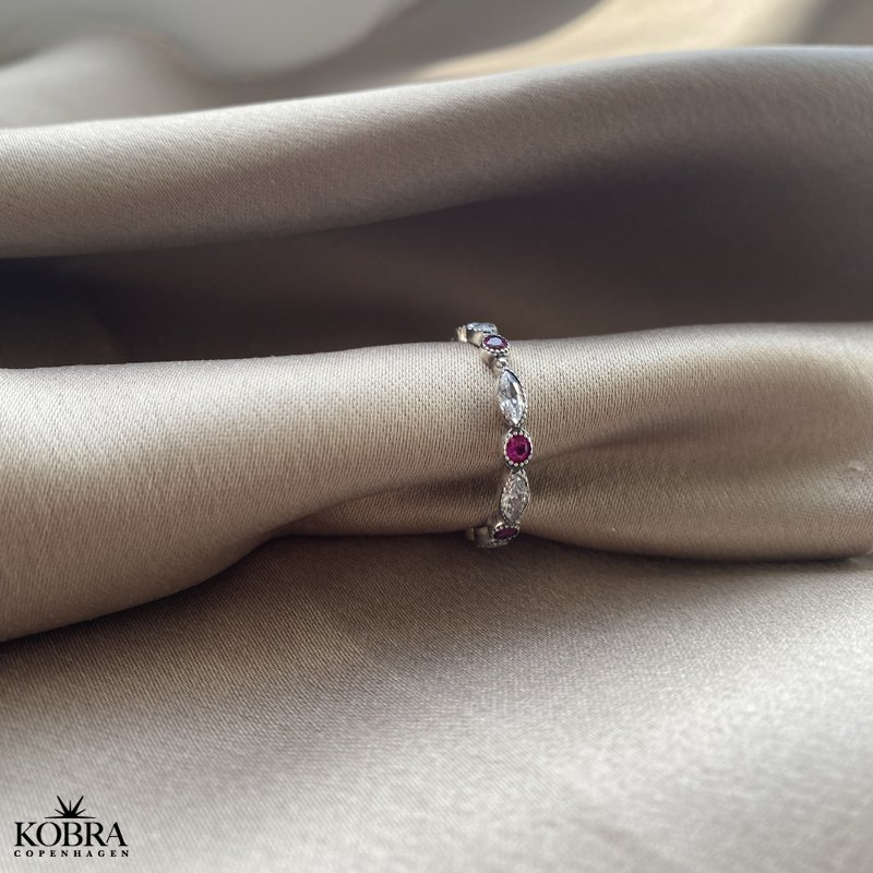 "Firenze" slv ring med lyserde og hvide sten