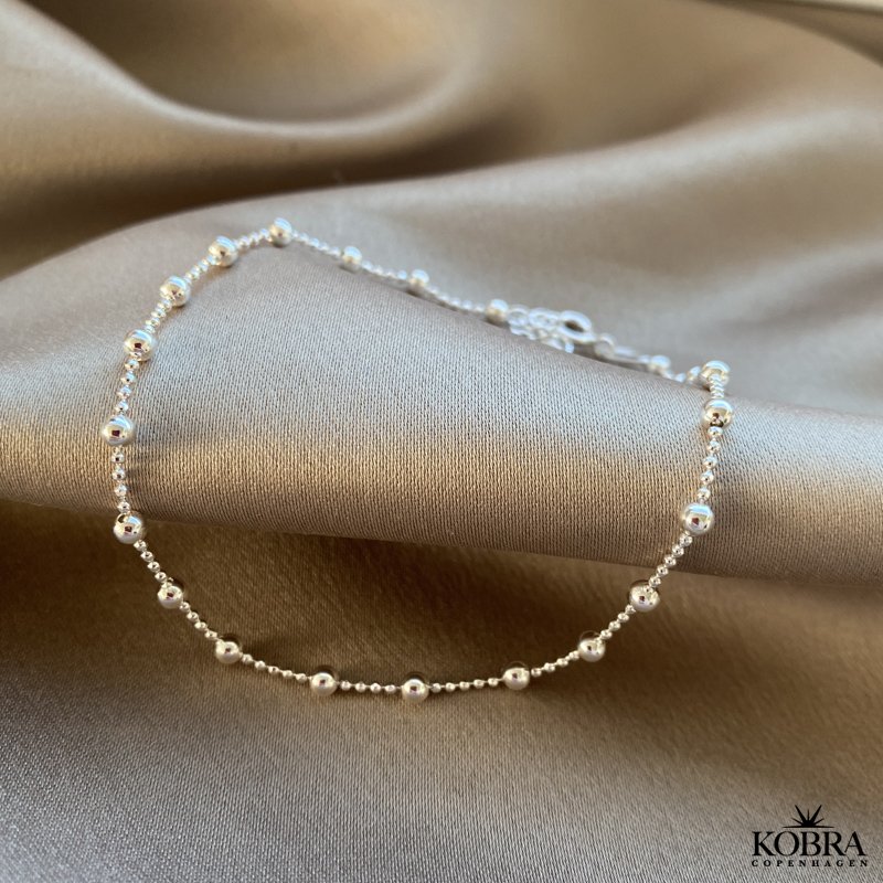 "Ellie" ball ankle chain in sterling silver