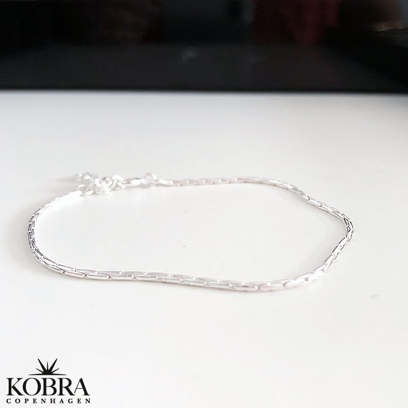 "Serena" slv armbnd med sm led