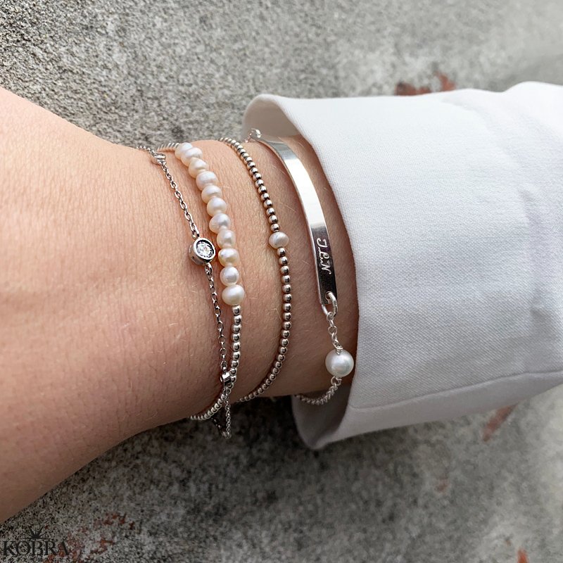 "Montana" silver bracelet with plate and white freshwater pearl, including engraving
