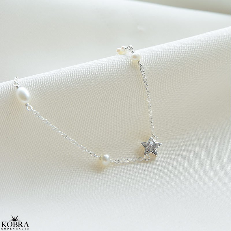 "Twilight" s�lv armb�nd med stjerner og ferskvandsperler