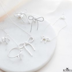 "Leonora" sljfe armbnd med hvide zirkonia i slv