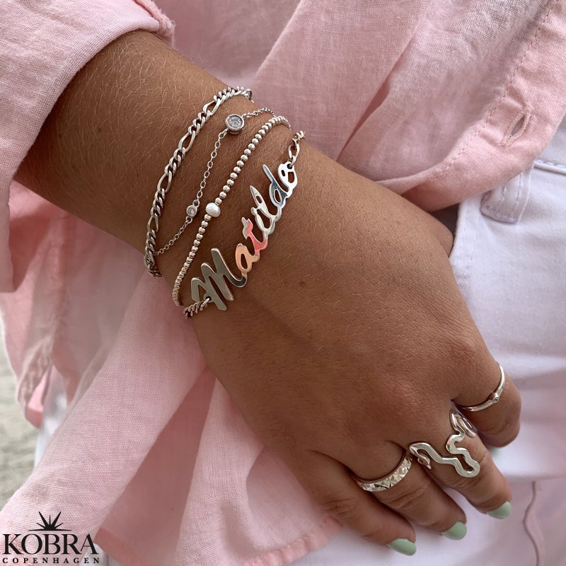 "Jenny" slv armbnd med hvide sten