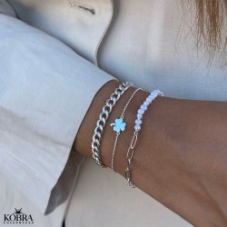 "Nirvana" Pearl bracelet in silver  with chain