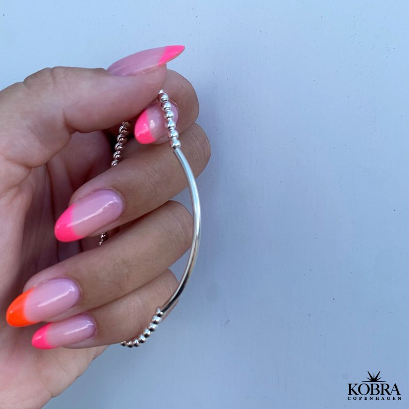 "Carly" slv armbnd med slvkugler