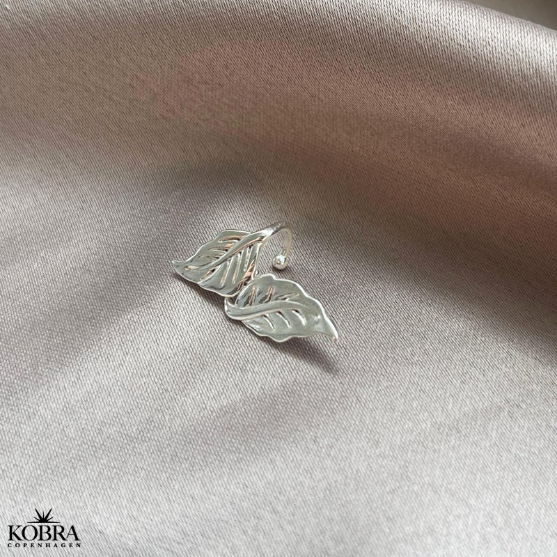 "Lavender" bladformet earcuff i sterling slv