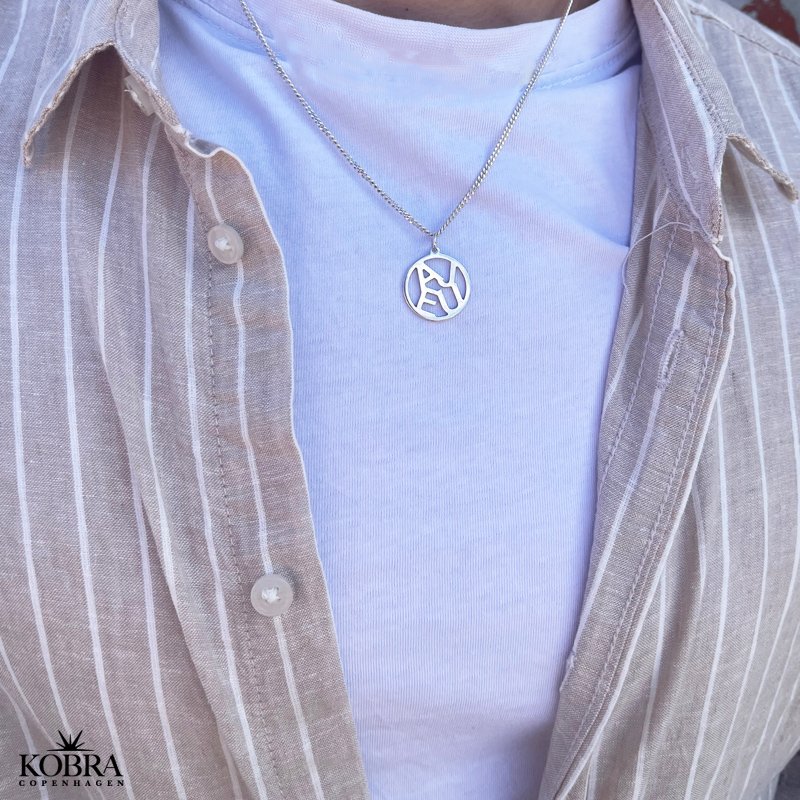 "Close To You" Hndlavet slv herre smykke med dine bogstaver