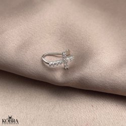 "Trudy" Slv earcuff med kors og sten