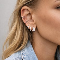 "Lily" silver earrings with white stones