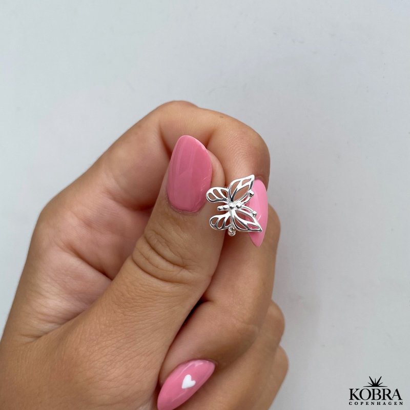 "Victoria" Slv earcuff med sommerfugl