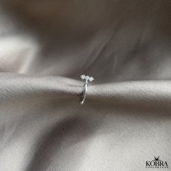 "Flake" enkel earcuff med sten i slv