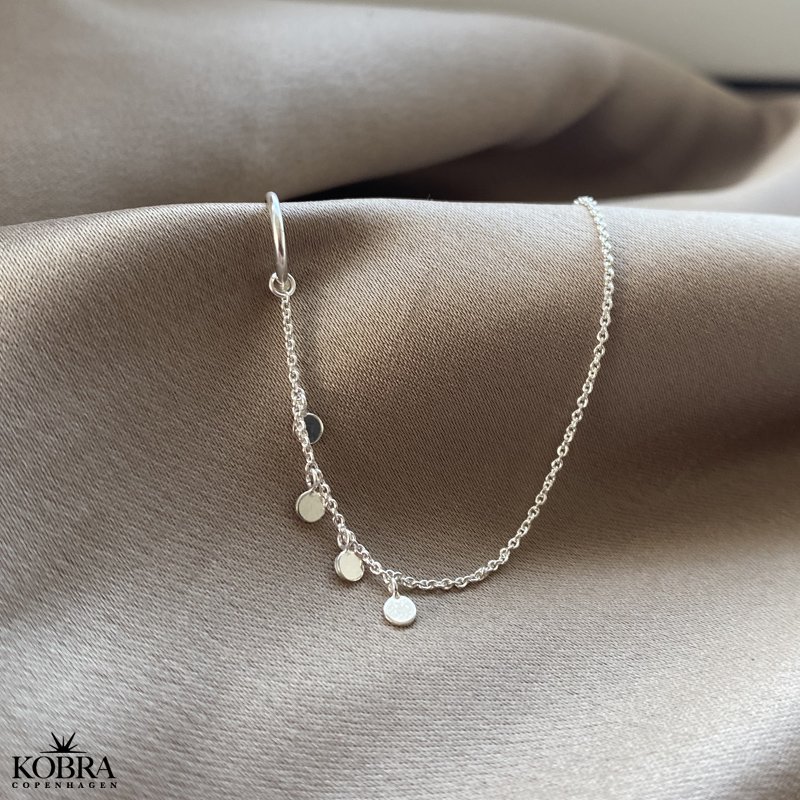 "Elma" earcuff in silver 