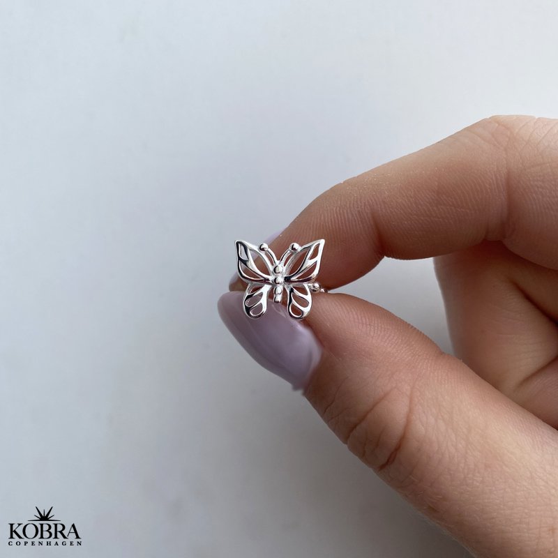 "Victoria" Slv earcuff med sommerfugl