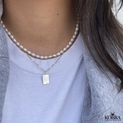 "Joanna" pearl necklace with white freshwater pearls in silver