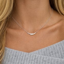 "Zena" vakkert og enkelt s�lvkjede med steiner