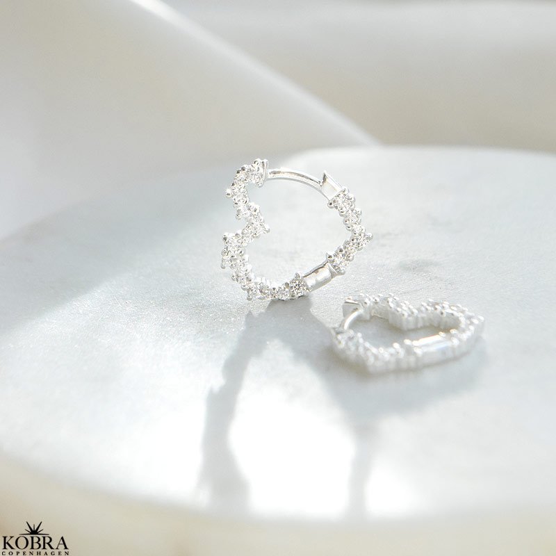 "Mikami" sm slv hjerte reringe med hvide sten