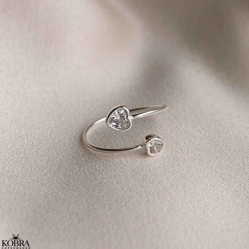 "Junie" silver ring with double hearts