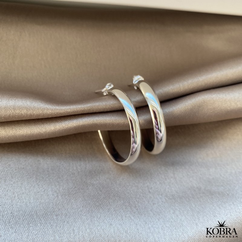 "Debra" chunky ovale hoops / reringe i sterling slv