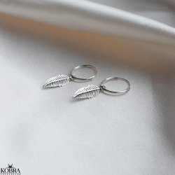 "Merle" silver earrings with small feathers