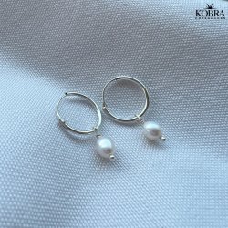 "Joanna" Hoops i slv med lille hvid ferskvandsperle