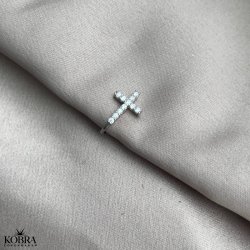 "Trudy" Slv earcuff med kors og sten