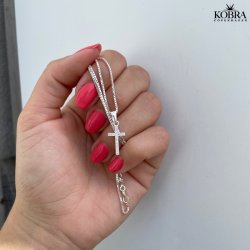"Lucia" smal slv kors halskde med sten 
