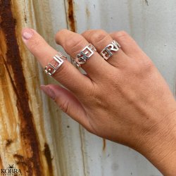 "Soho" ring with name in silver
