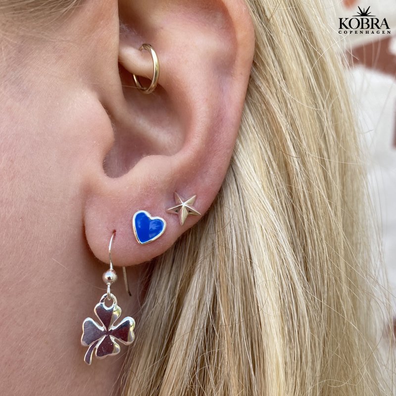 "Valentina" - smukke sm slv hjerte reringe med emalje i sort eller bl