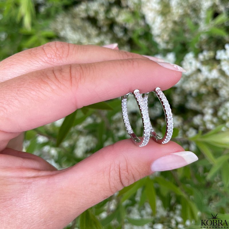 "Glitter" hoops "medium" in silver with white zirconia stones