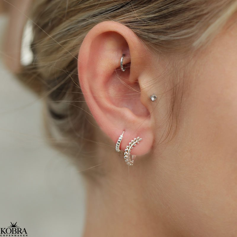 "Tella" sm snoede hoops i slv (small)