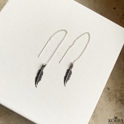 "Merle" Sølv øreringe med fjer