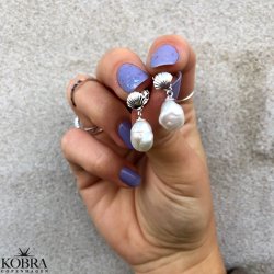 "Rosella" silver earrings freshwater pearls