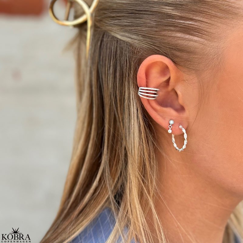 "Shine" stor slv earcuff med hvide sten