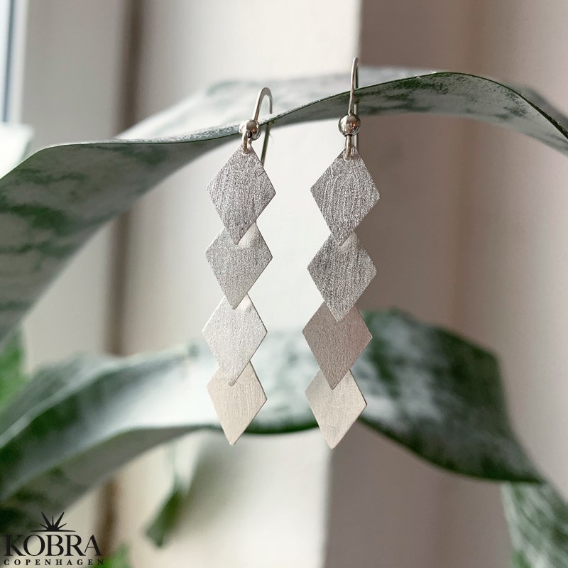 "Harlekin" slv reringe / retrde