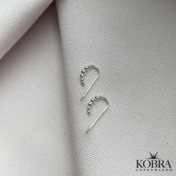 "Ella" ear studs with silver balls