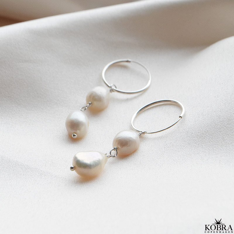 "Sugar" slv reringe med gte hvide ferskvandsperler