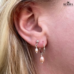 "Joanna" Hoops i slv med lille rosa ferskvandsperle 