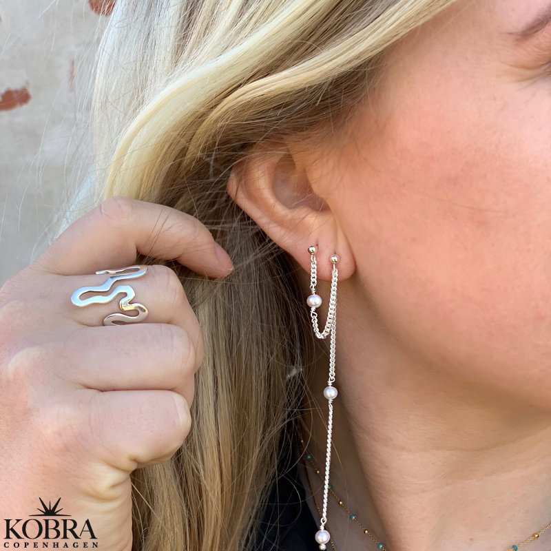 "Monroe" slv rering med ferskvandsperler til 2 huller i ret