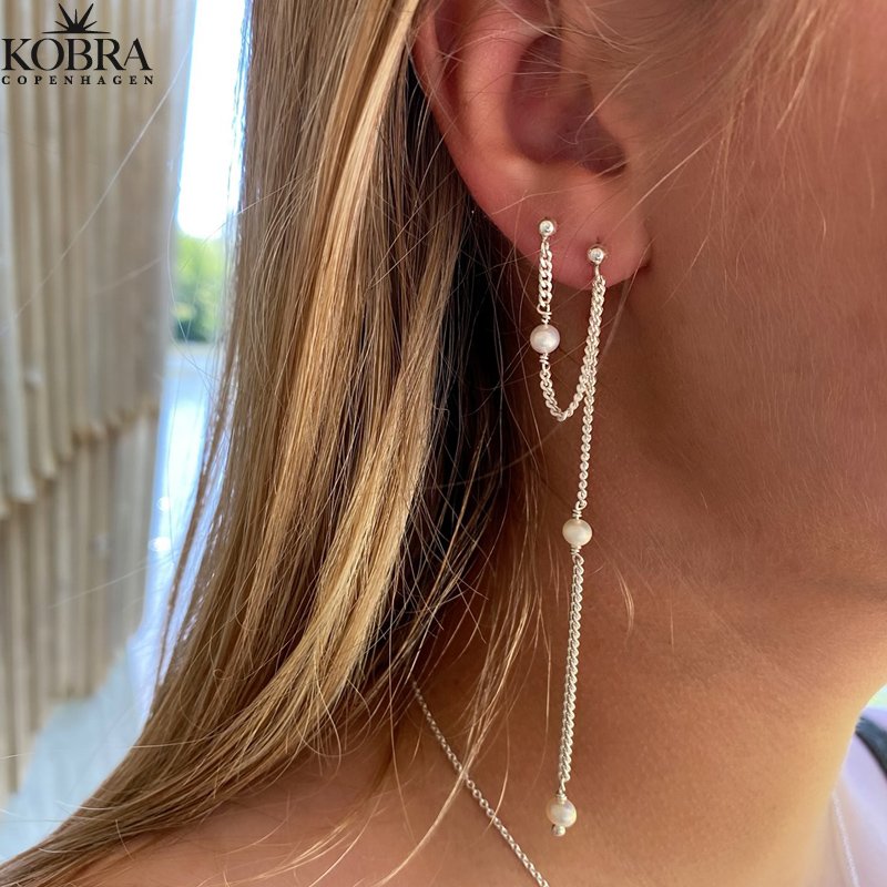 "Monroe" slv rering med ferskvandsperler til 2 huller i ret