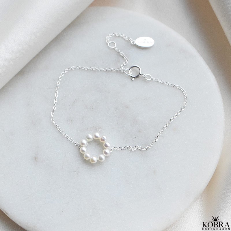 "Sicily" slv armbnd med gte ferskvandsperler