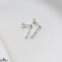 "Marie" sm� s�lv �reringe med hvide ferskvandsperler