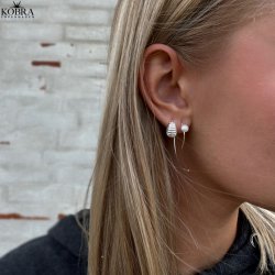 "Celine" silver earrings with genuine freshwater pearls