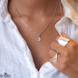 "Harvey" large wide silver ring in matte design